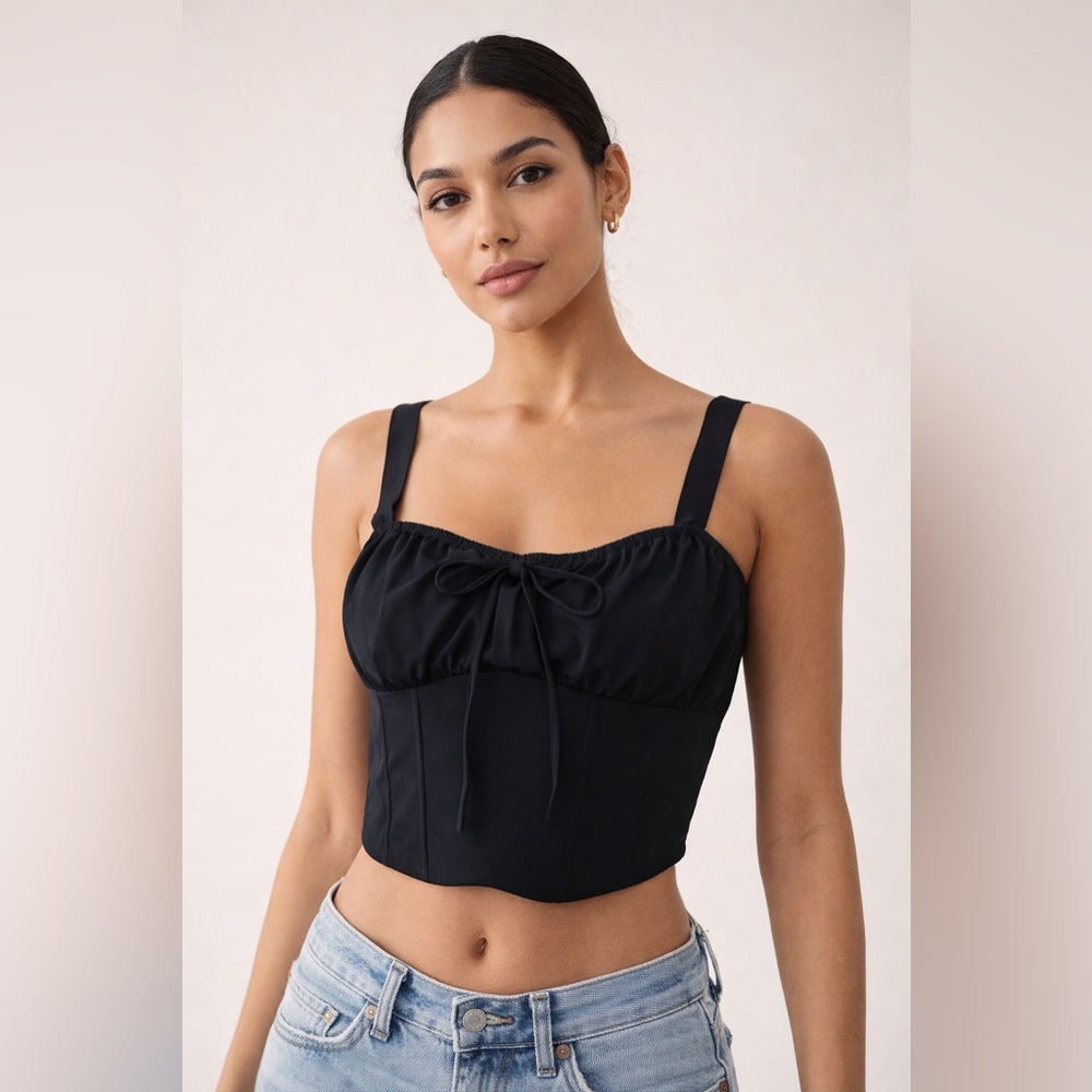 Kendall & Kylie Black Crop Top M Medium